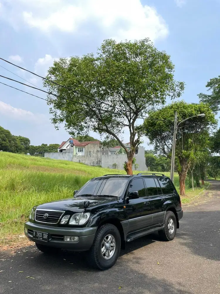 Toyota Land Cruiser 2000 Bensin