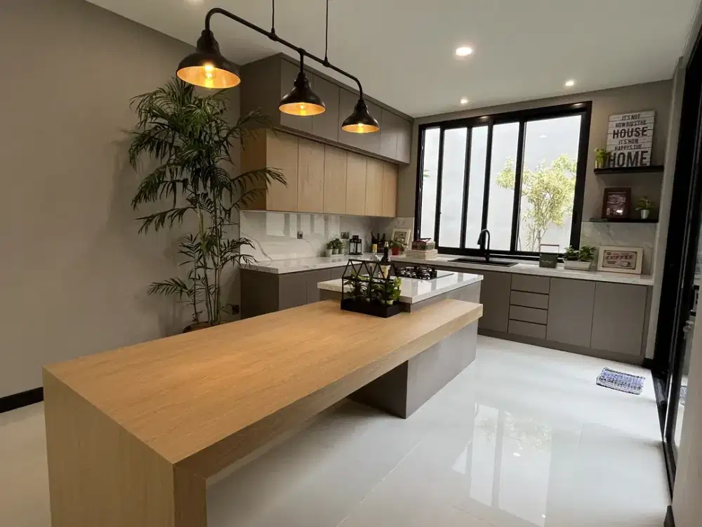 Rumah Modern Lingkungan Asri di BSD Versailes
