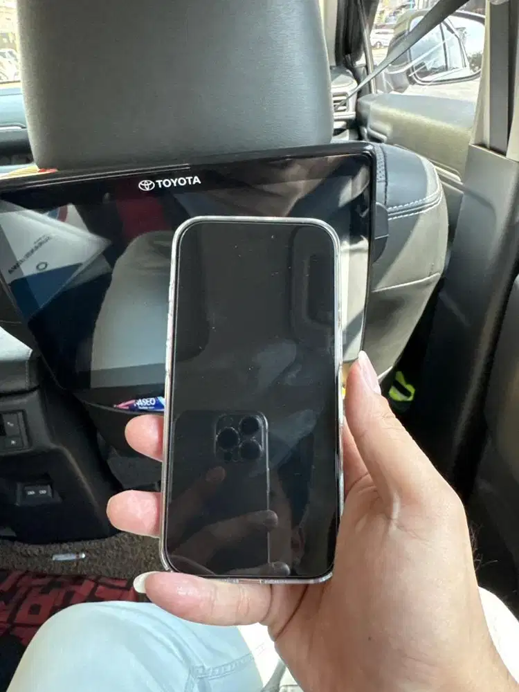 Iphone 16 pro titanium