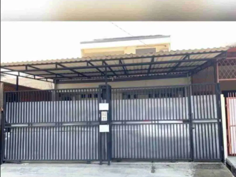 Rumah Bagus 2 lantai Taman Kota Jakarta Barat