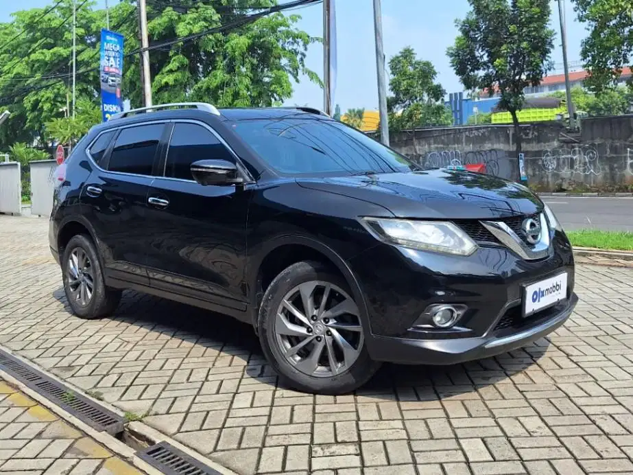 DP MURAH Nissan X-Trail 2.5 Bensin-AT 2015 Hitam CTFVB