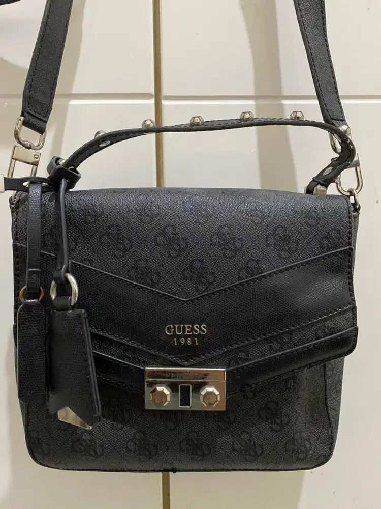 Tas Guess Preloved