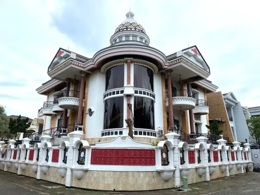 Rumah Mewah Villa Gading Indah + Kolam Ikan 8 Garasi
