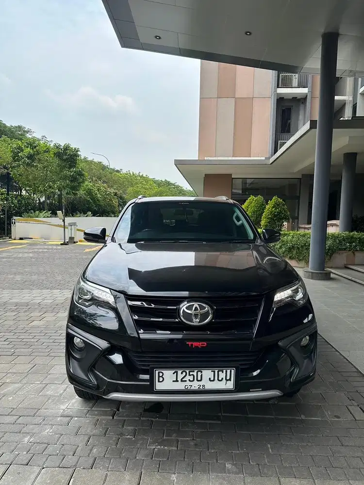 Dijual Fortuner VRZ TRD 2018
