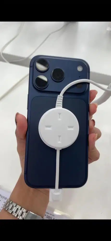 Iphone 17 pro max free 1x cicilan