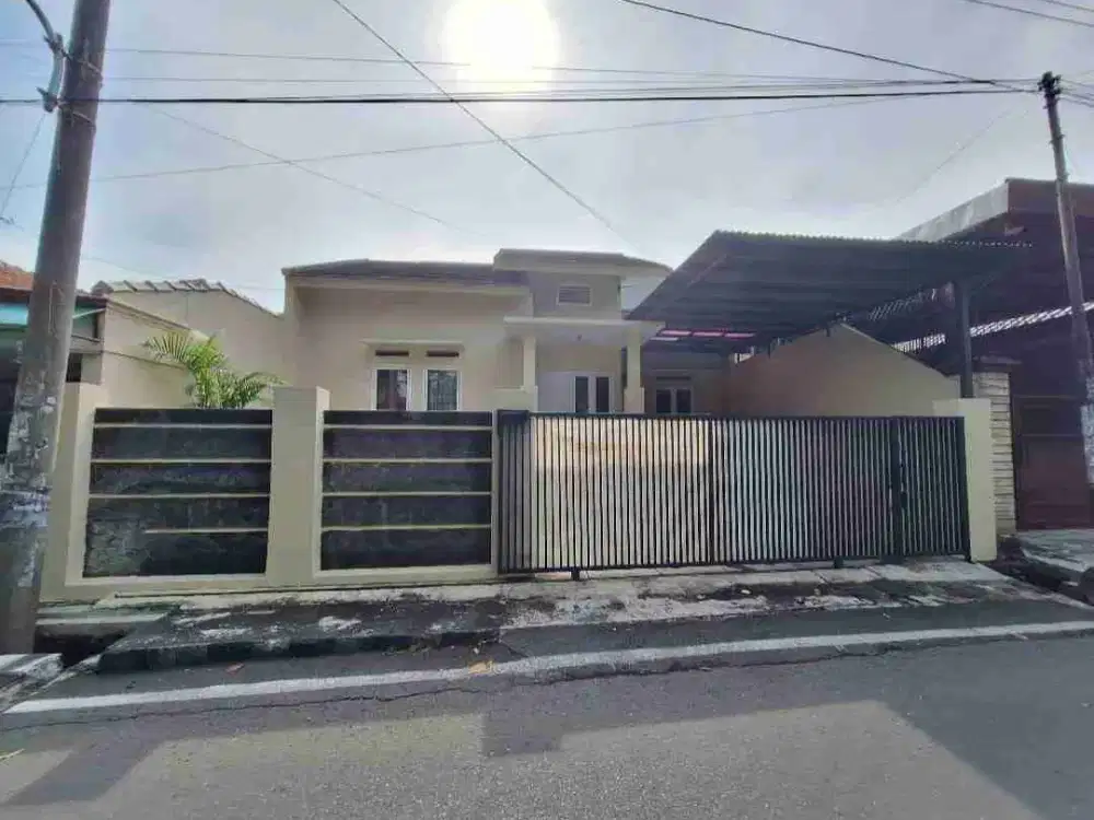 RUMAH STRATEGIS SEMARANG SELATAN DEKAT JAVA MALL SEMARANG