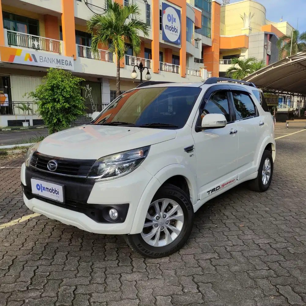 DP MURAH - Daihatsu Terios 1.5 R Bensin-AT 2017