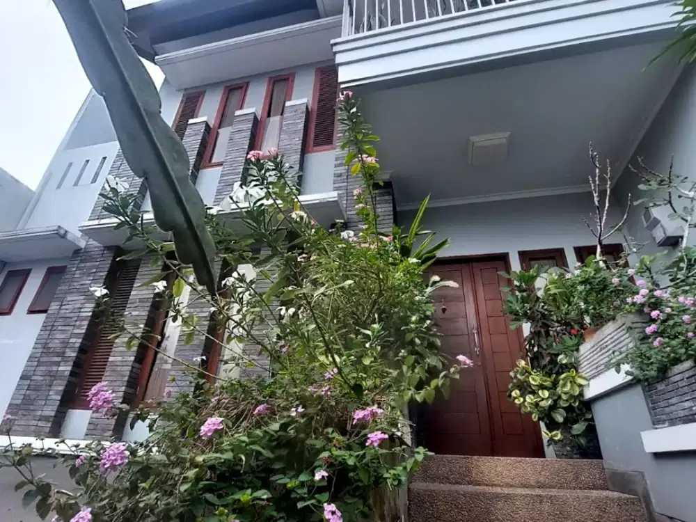 Dijual Rumah asri  lingkungan sejuk nyaman Setiabudi Regency Bandung