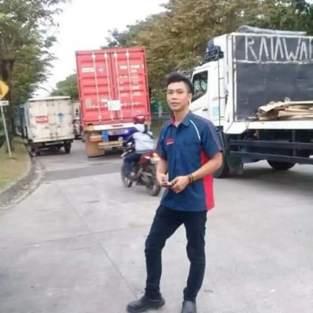 cari pekerjaan sopir pribadi/barang Pagi-sore sekitaran jakarta barat