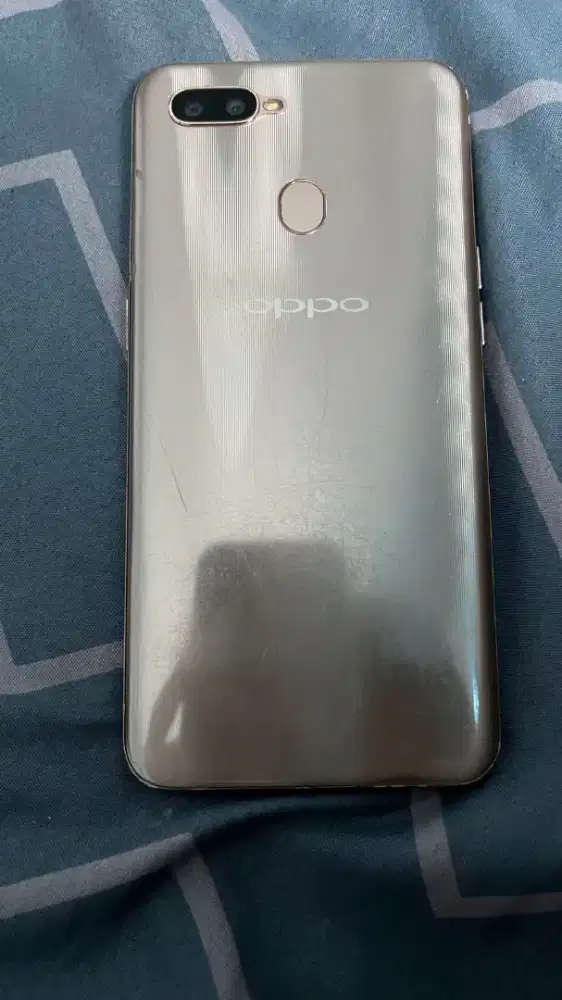 Oppo a7 batangan