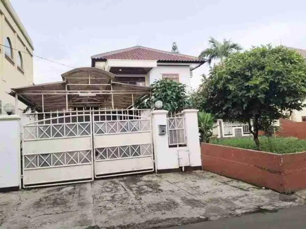 Jual Rumah 2 Lantai di Jati Padang 5BR SHM