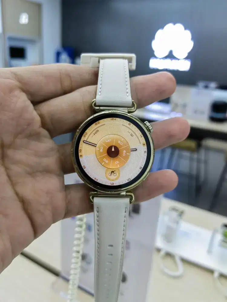 HUAWEI Watch GT 6 41mm White + free Gift HUAWEI FreeBuds 6i