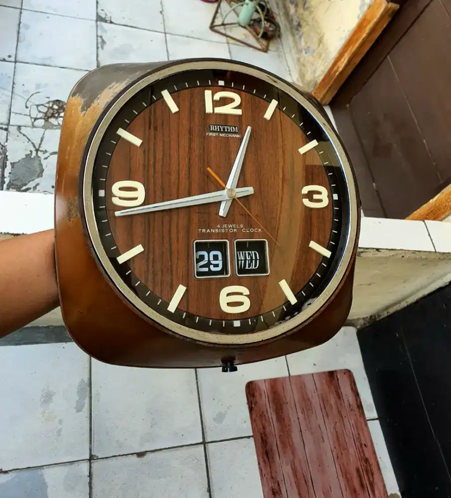 Jam transistor Rhythm