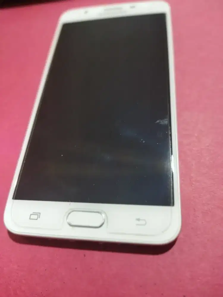 Samsung galaxy j7 prime