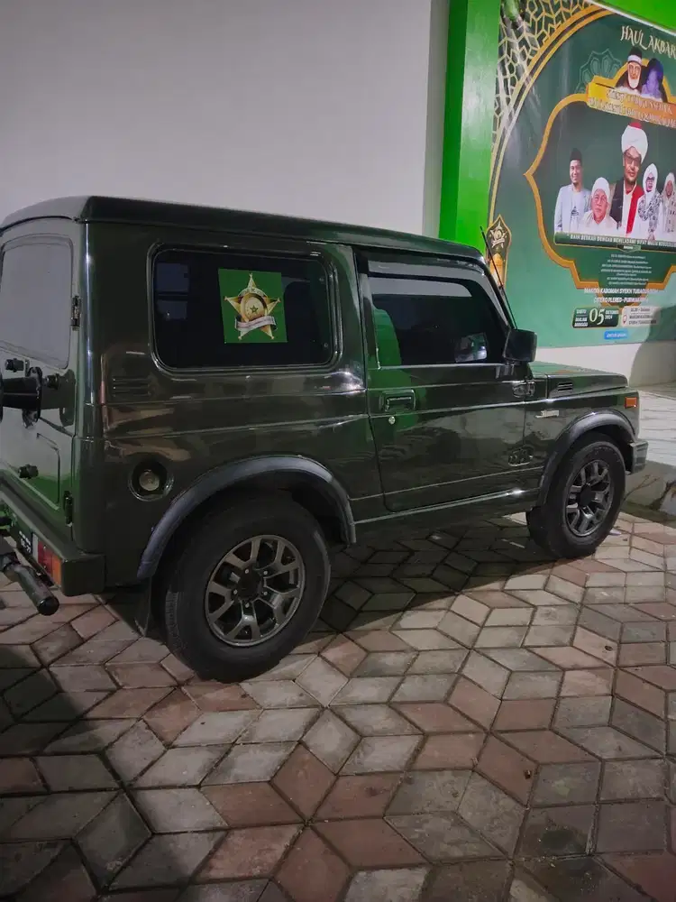 Suzuki Jimny 1990 Bensin