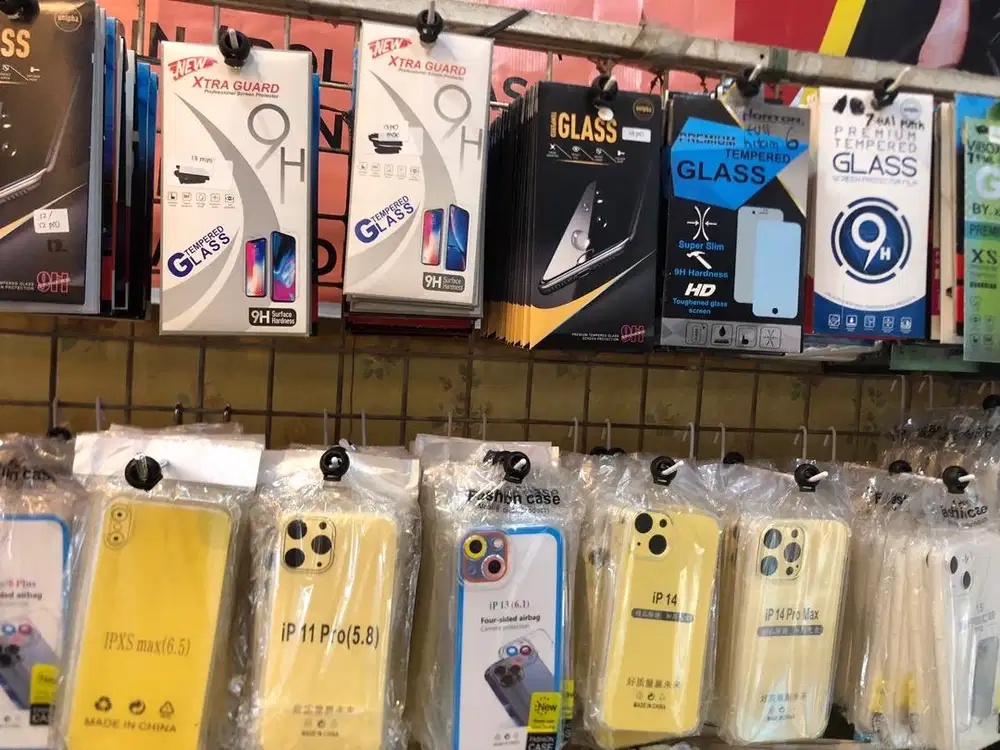 jual berbagai macam accessories hp android&iphone