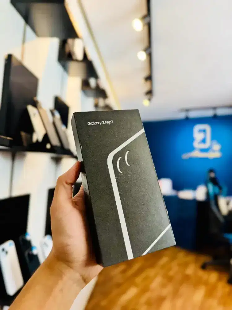 Samsung Z Flip 7 12/256 GRATIS ADAPTER, KREDIT CUKUP KTP