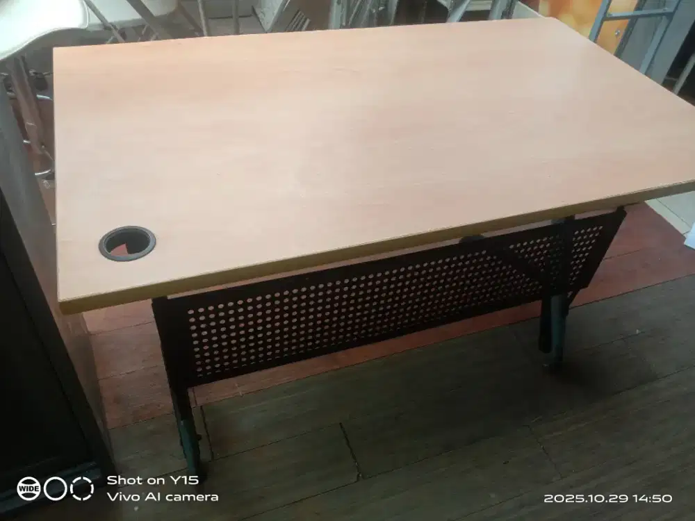 Jual meja meja kaki besi da empat unit meja