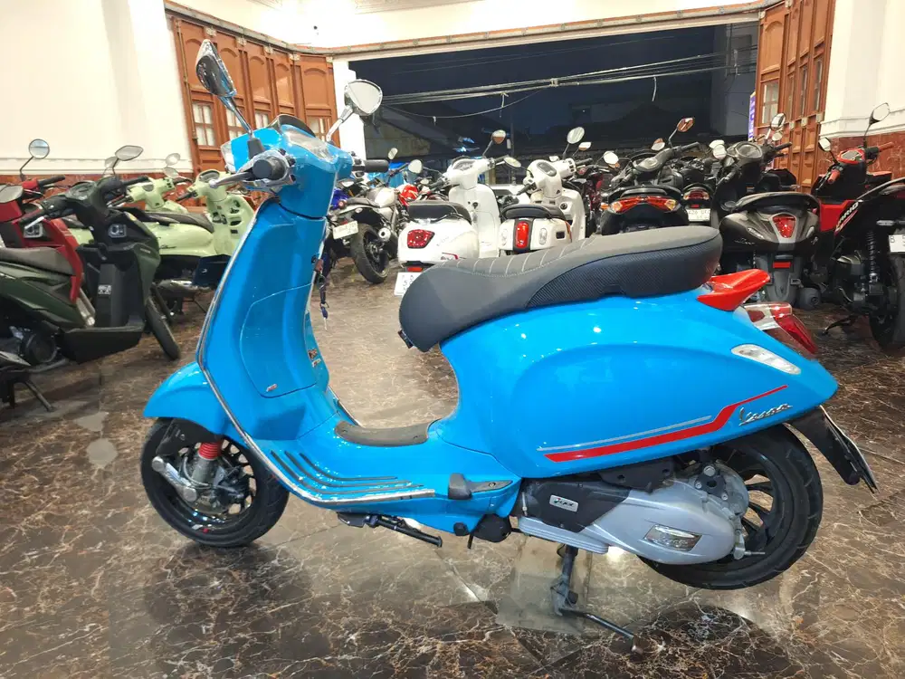 HUB IMA DP RINGAN , VESPA SPRINT 150 ABS 2022 ~ LIKE NEW KM LOW