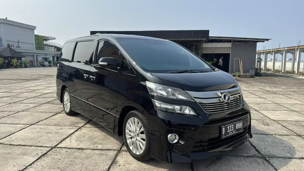 [Low KM] Vellfire ZG 2.4 Premium Sound 2012/2013 Hitam Alphard SC