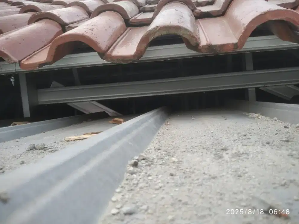 Tukang atap bocor ganti atap rumah renopasi