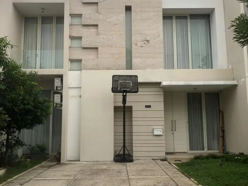 Jual Rumah Pakuwon City Malibu Beach Siap Huni