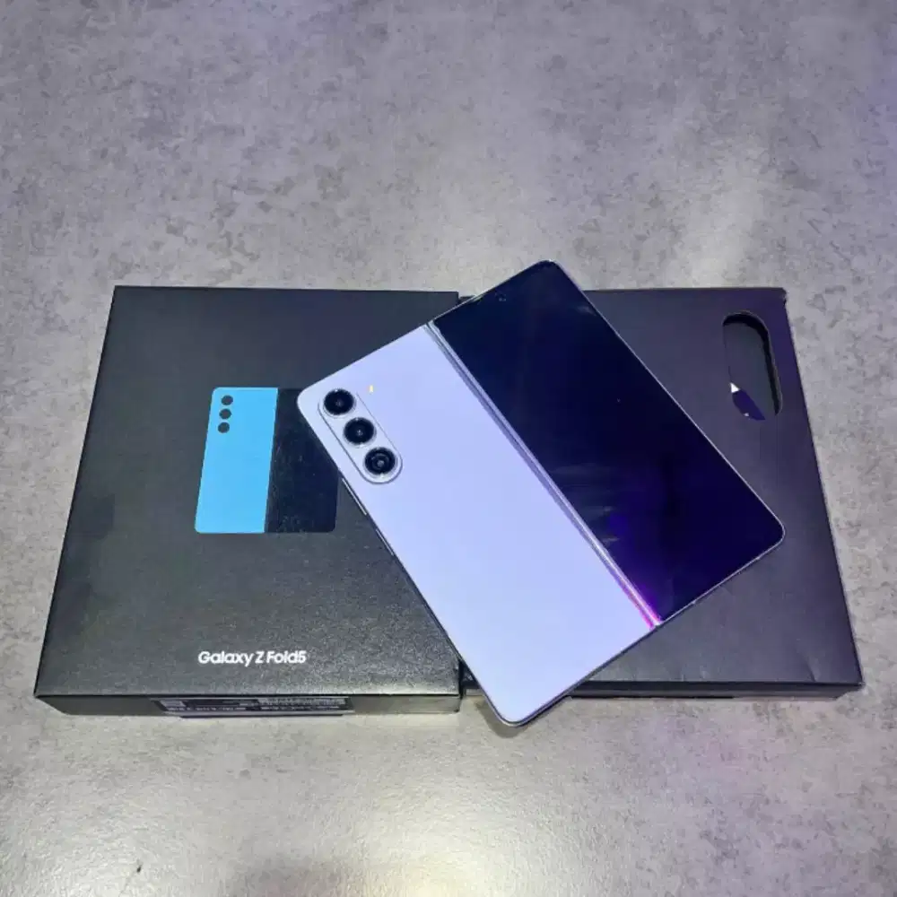 Samsung Galaxy Z Fold 5 12/512 second sein