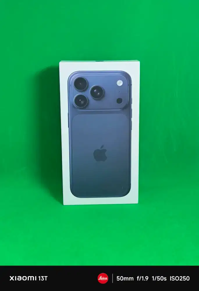 Iphone 17 pro 256gb deep blu baru