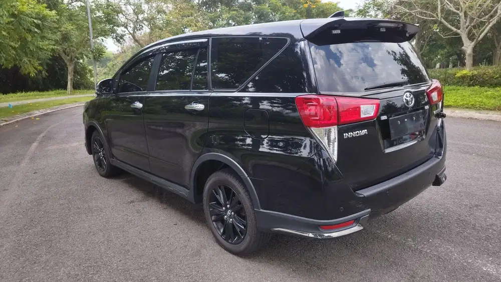 Toyota inova venturer 2019