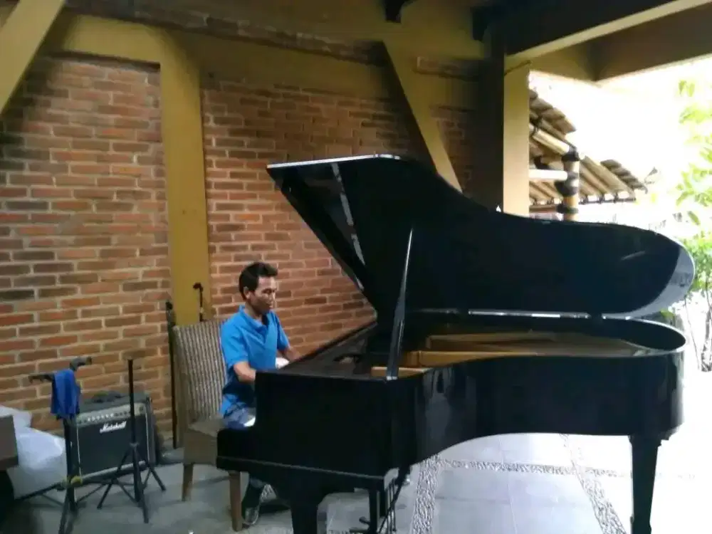 Cari kerja di bidang musik