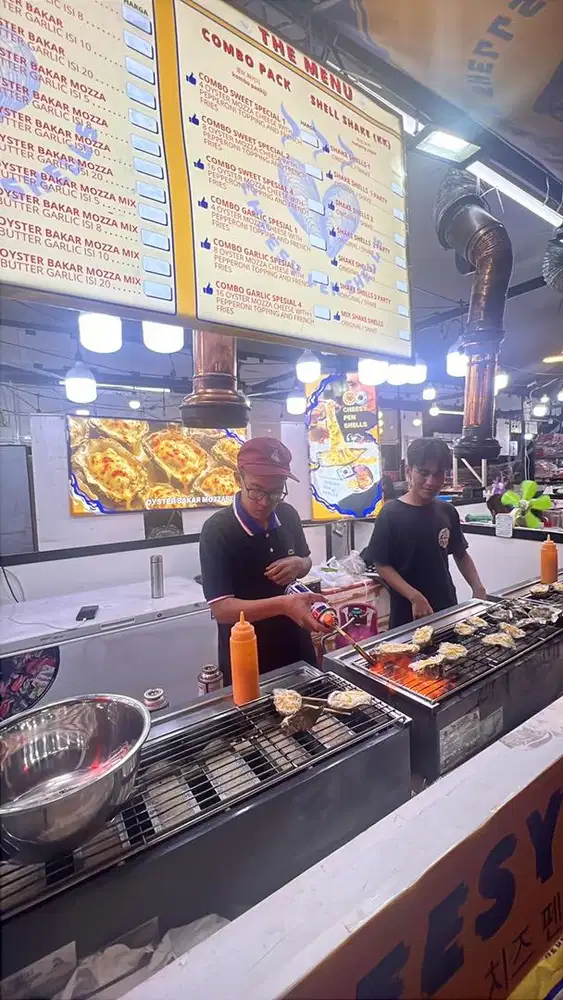 Dicari pria sebagai karyawan untuk bazar makanan