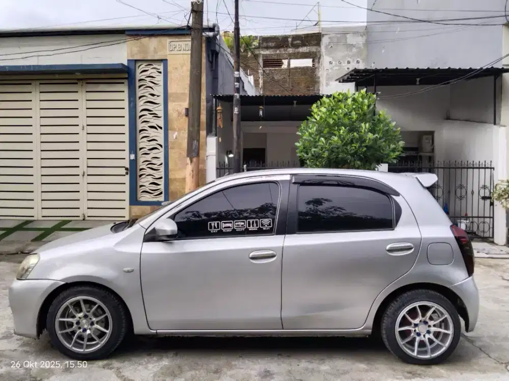 Toyota etios valco 2013