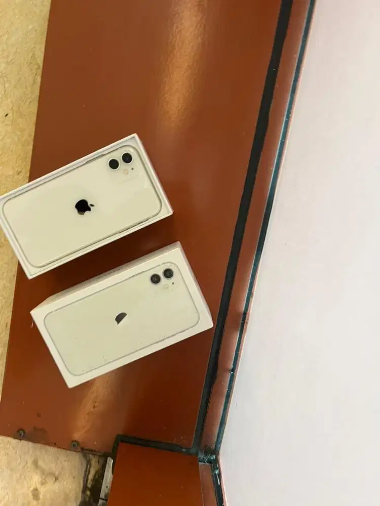 iphone 11 128gb cahaya putih