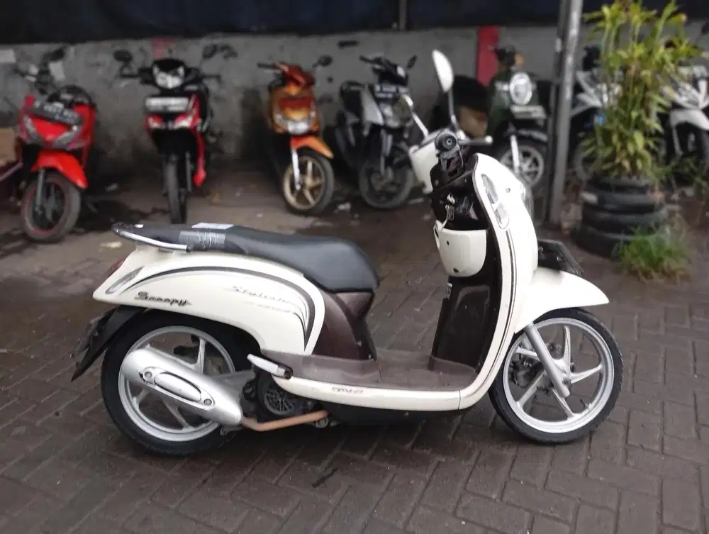 [PROMO OKT] Honda Scoopy Tahun 2017 Surat Komplit