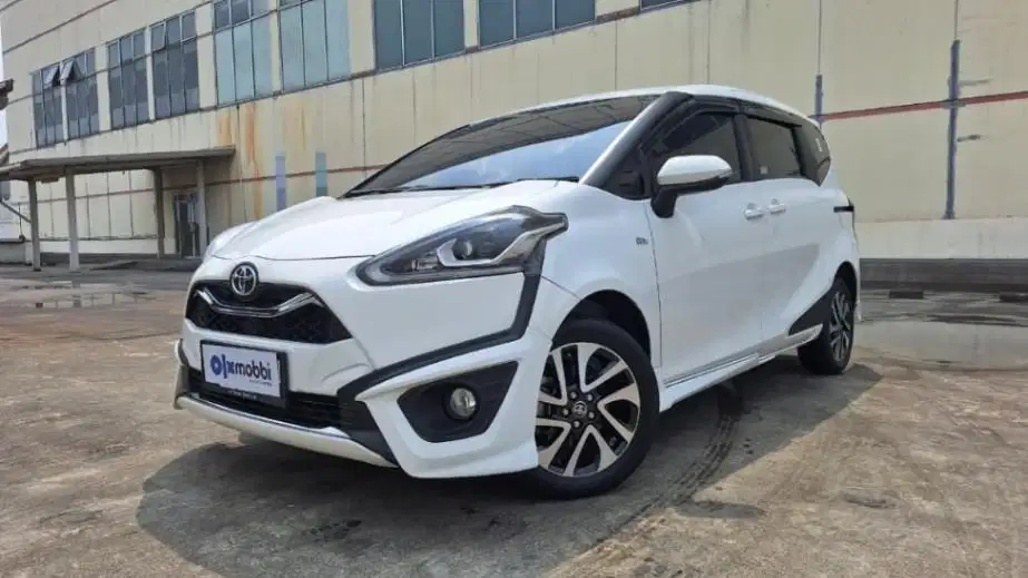 PROMO Toyota Sienta 1.5 Q Bensin-AT 2021 BRM