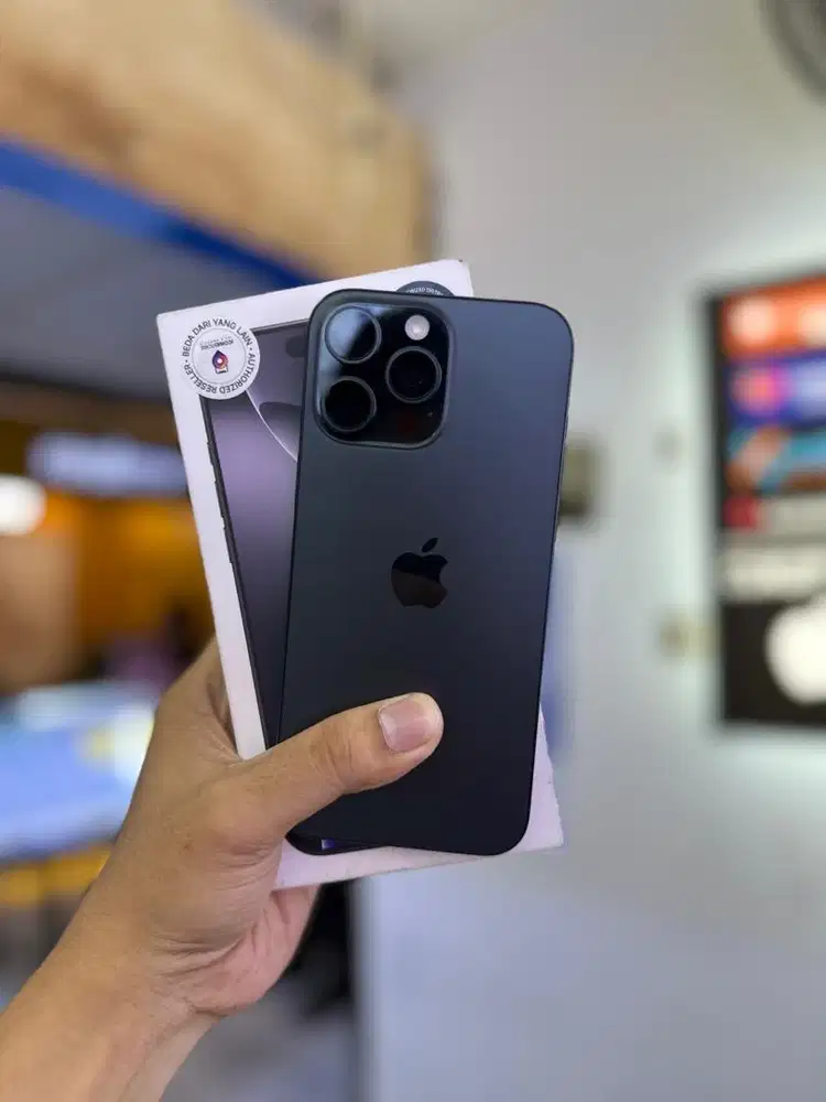 Iphone 16 Pro Max 256 SECOND LIKE NEW