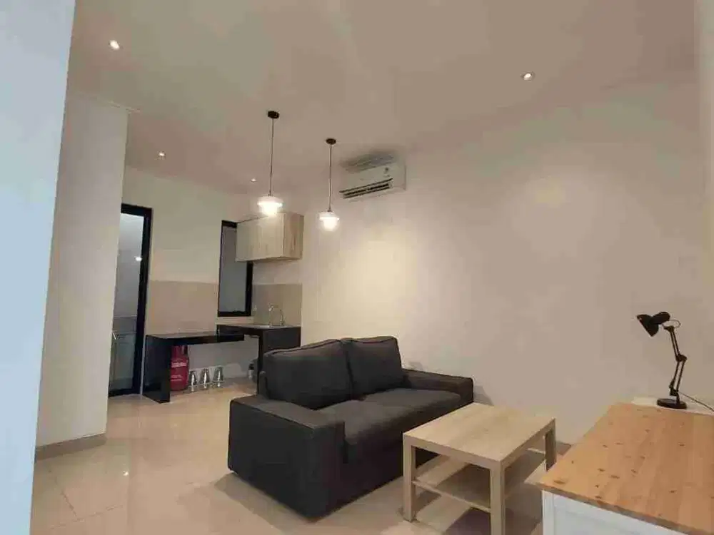 Condohouse green royal