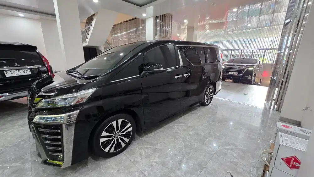 Toyota Vellfire 2022 12 rb km