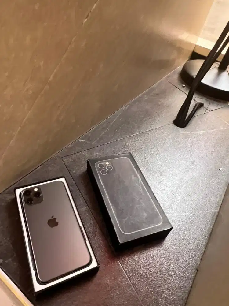 iphone 11 pro 256gb terlanjur baru