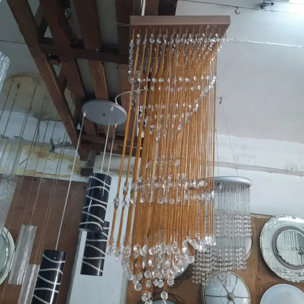 Lampu gantung Chandelier