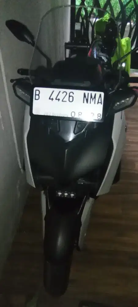 YAMAHA Xmax Connected (Abu-abu) Full Orisinil, Tangan ke-1 dr baru