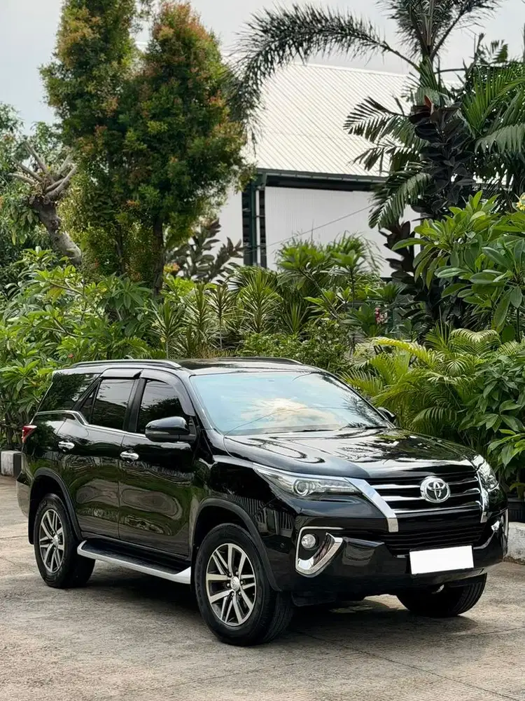 {Harga Cash} Toyota Fortuner VRZ 2.4 A/T Diesel 2018
