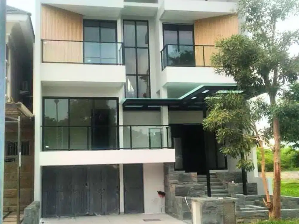jual rumah baru gress 2,5 lantai, bukan bangunan proyek, minimalis dan lega