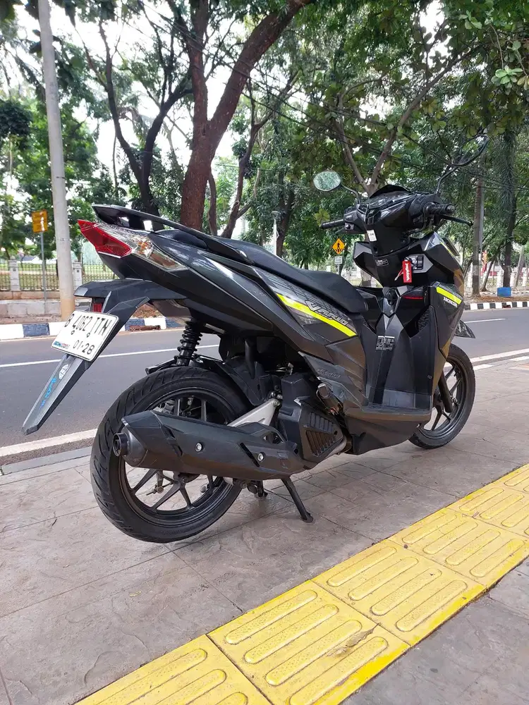 DIJUAL CASH HONDA VARIO 125 LED OLD CBS ISS THN 2017 PAJAK IDUP