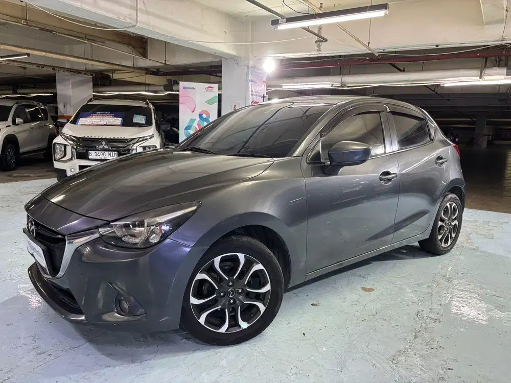 Pajak Panjang - Mazda 2 1.5 Bensin-AT 2015