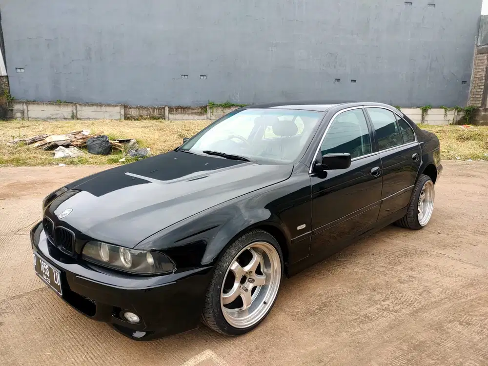 BMW 528i 1997 Bensin