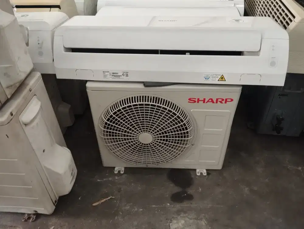 Jual ac 1 pk merk sharp normal.