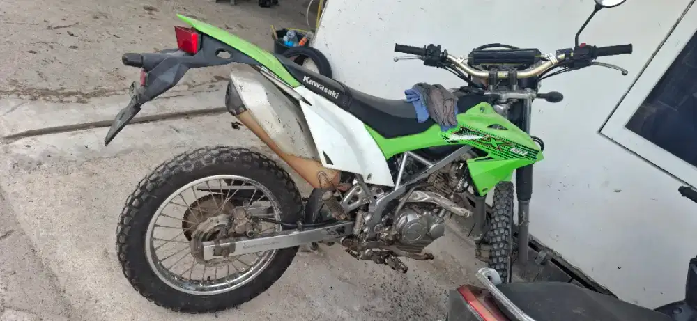 KLx Kawasaki KLX tipe s