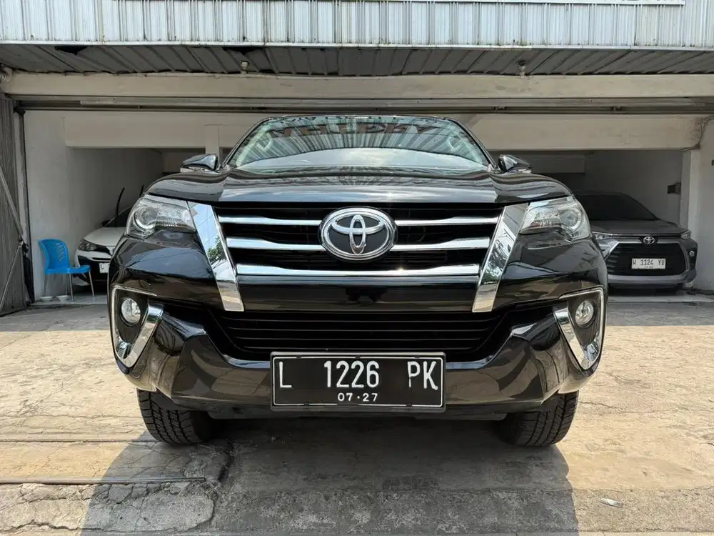 TOYOTA FORTUNER VRZ 2.4 DIESEL MATIC 2017 DP MINIM