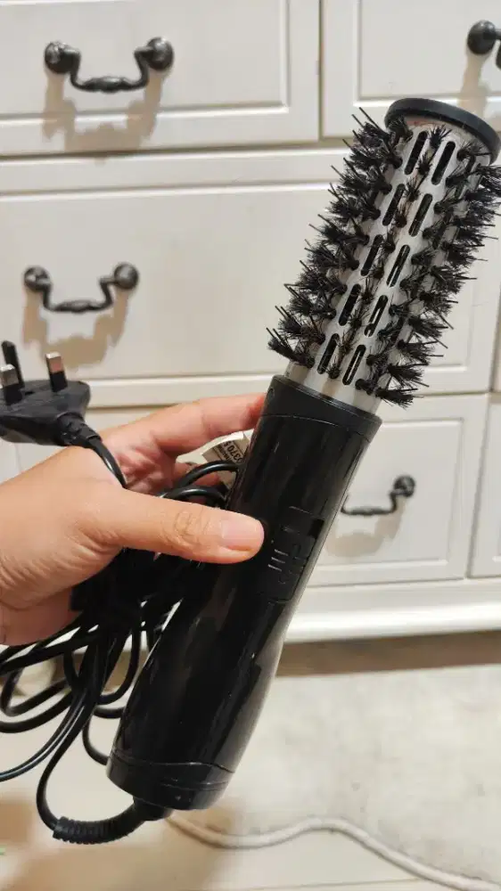 Babyliss Paris Flawless Volume 2764U Sisir Pengering Rambut
